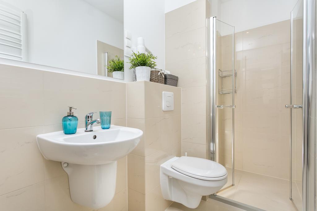 One Bedroom Suite,397337922:JPEG